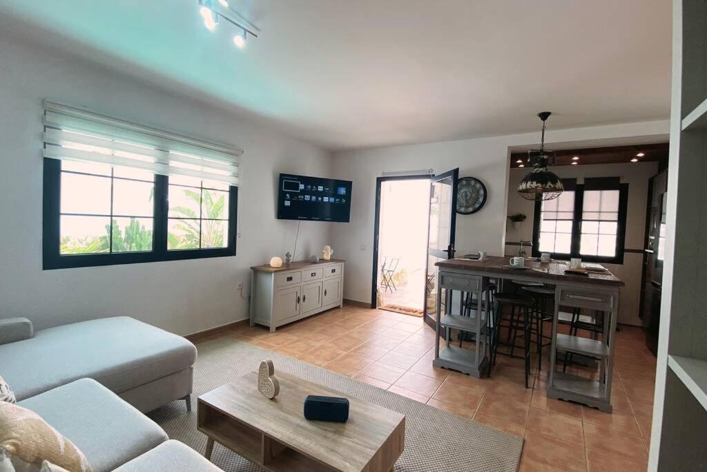 Exclusiva Villa De Lujo Corralejo Buitenkant foto